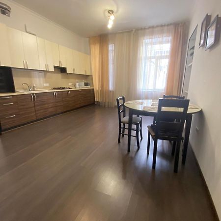 Afina Aparthotel Odessa Dış mekan fotoğraf